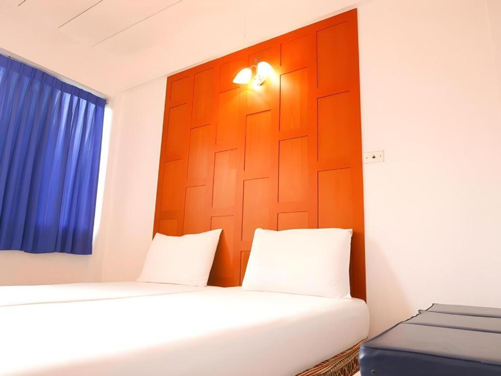New Siam Guest House Bangkok Exterior foto